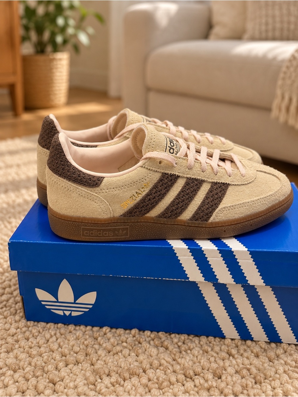 Adidas Handball Spezial Women’s Beige Brown Sneakers US Size 9 KI2168 - Picture 2 of 6